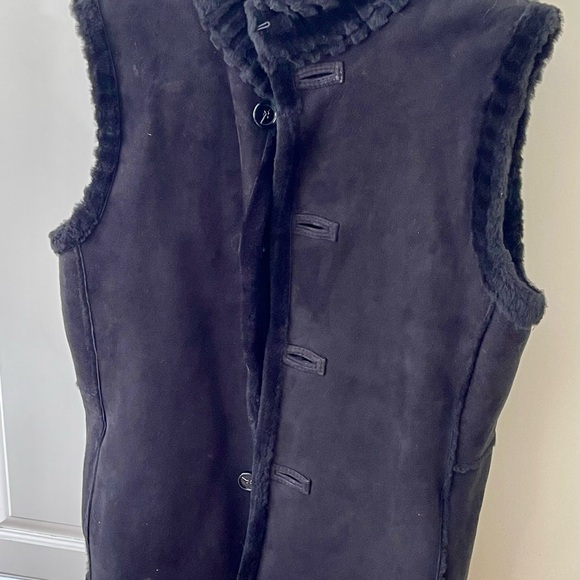 Clifford Michael (NYC) shearling reversible vest, black, like new! Size Small. - Picture 3 of 9